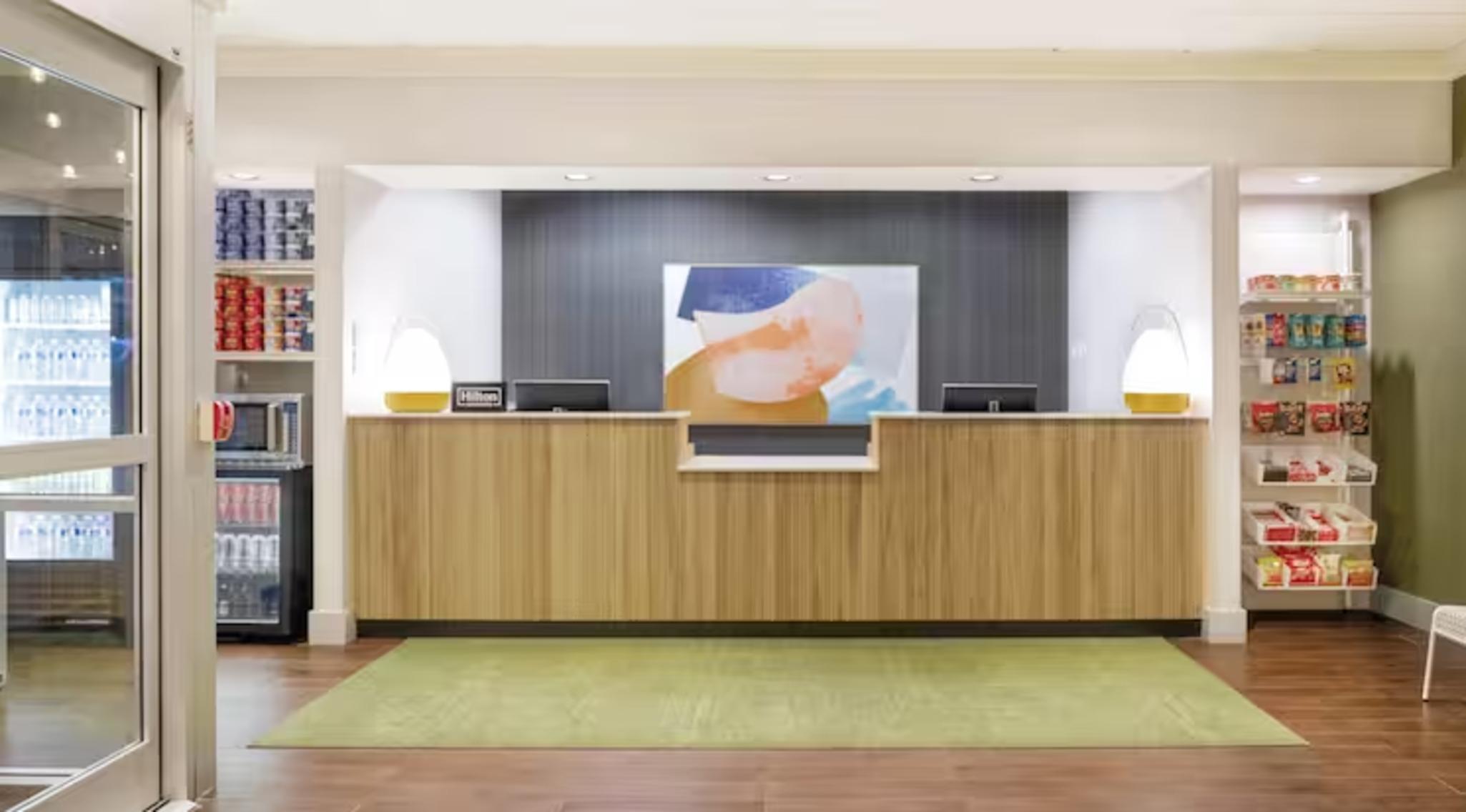 Vista Lobby Spark by Hilton Cleveland Beachwood