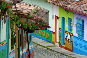 Activity - Guided Tour of Guatapé