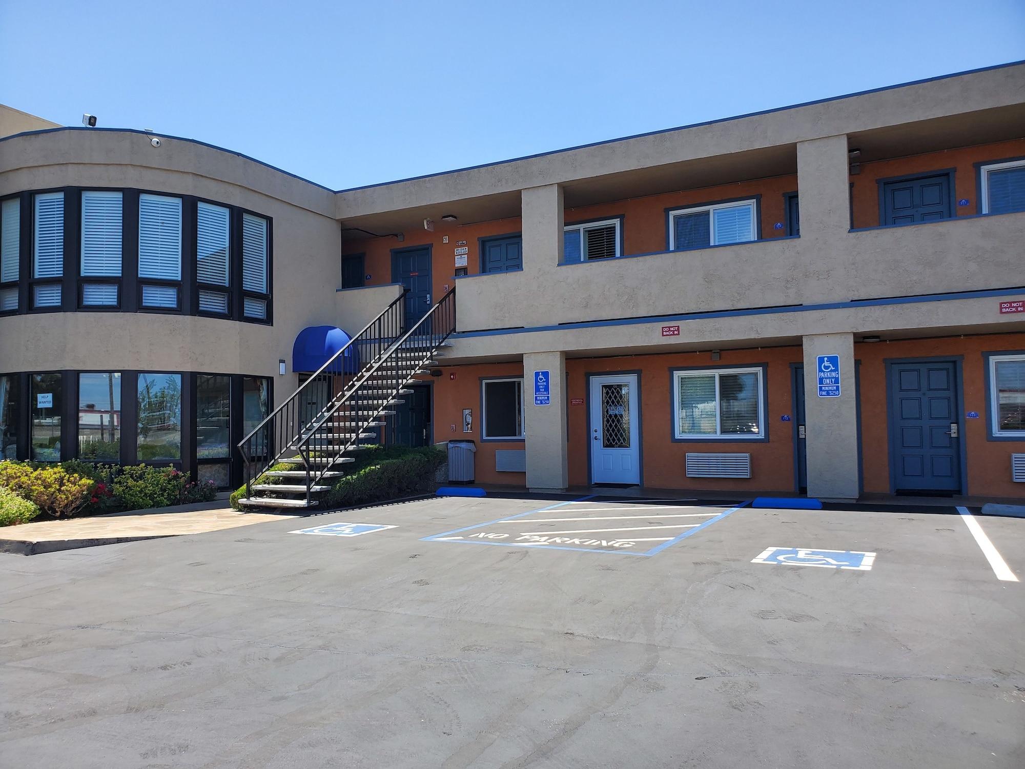 Vista Exterior Good Living Inn