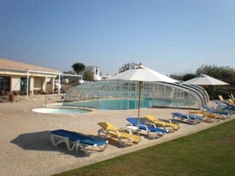 Vista Piscina Domus Iberica Burgau Apts & Villas