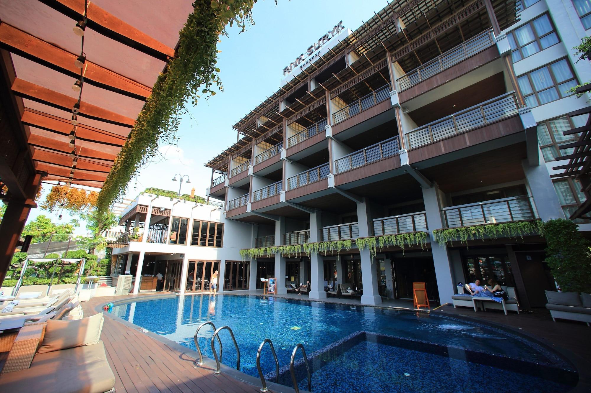 Vista Exterior Riva Surya Bangkok