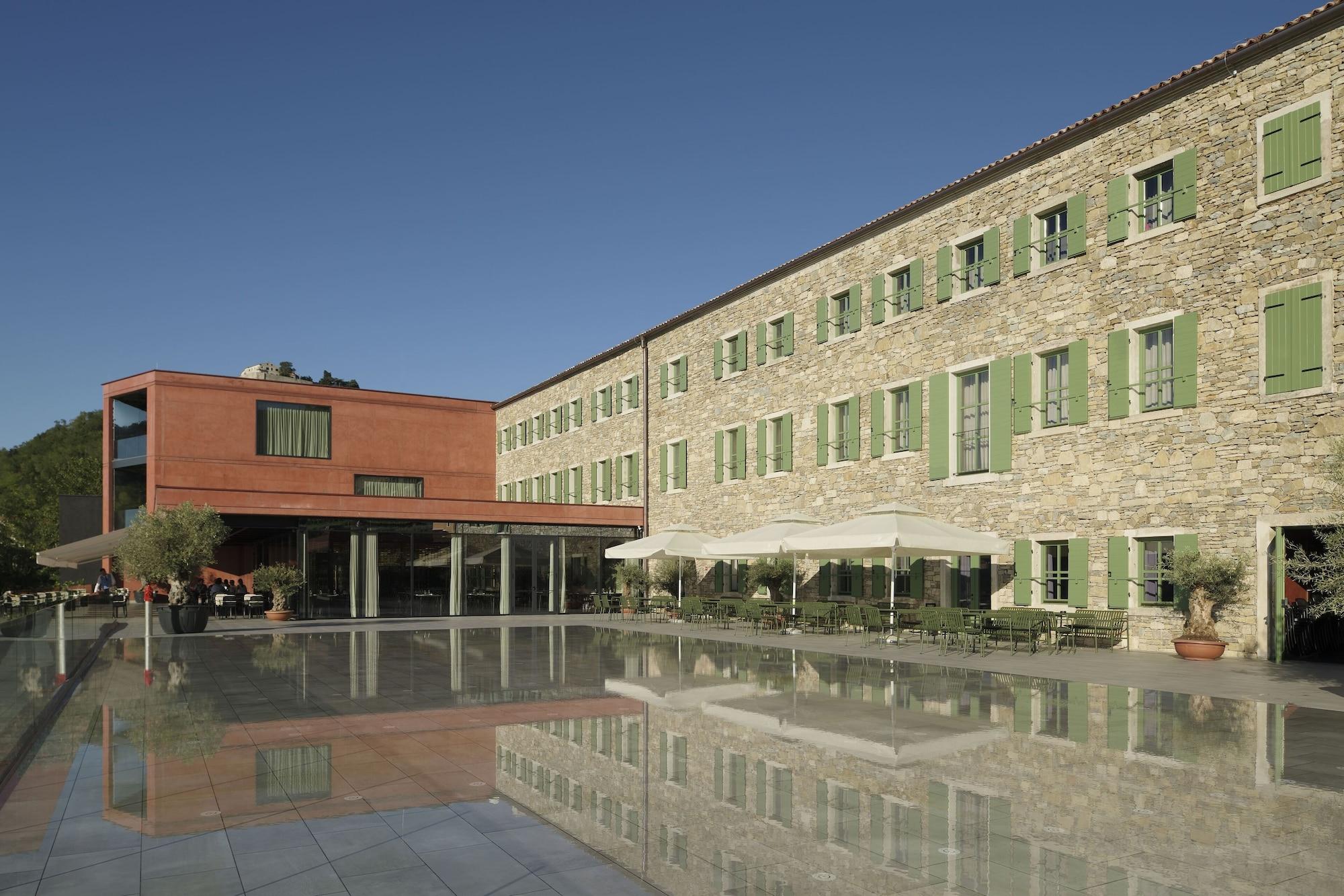 Vista Exterior Winery & Design hotel ROXANICH