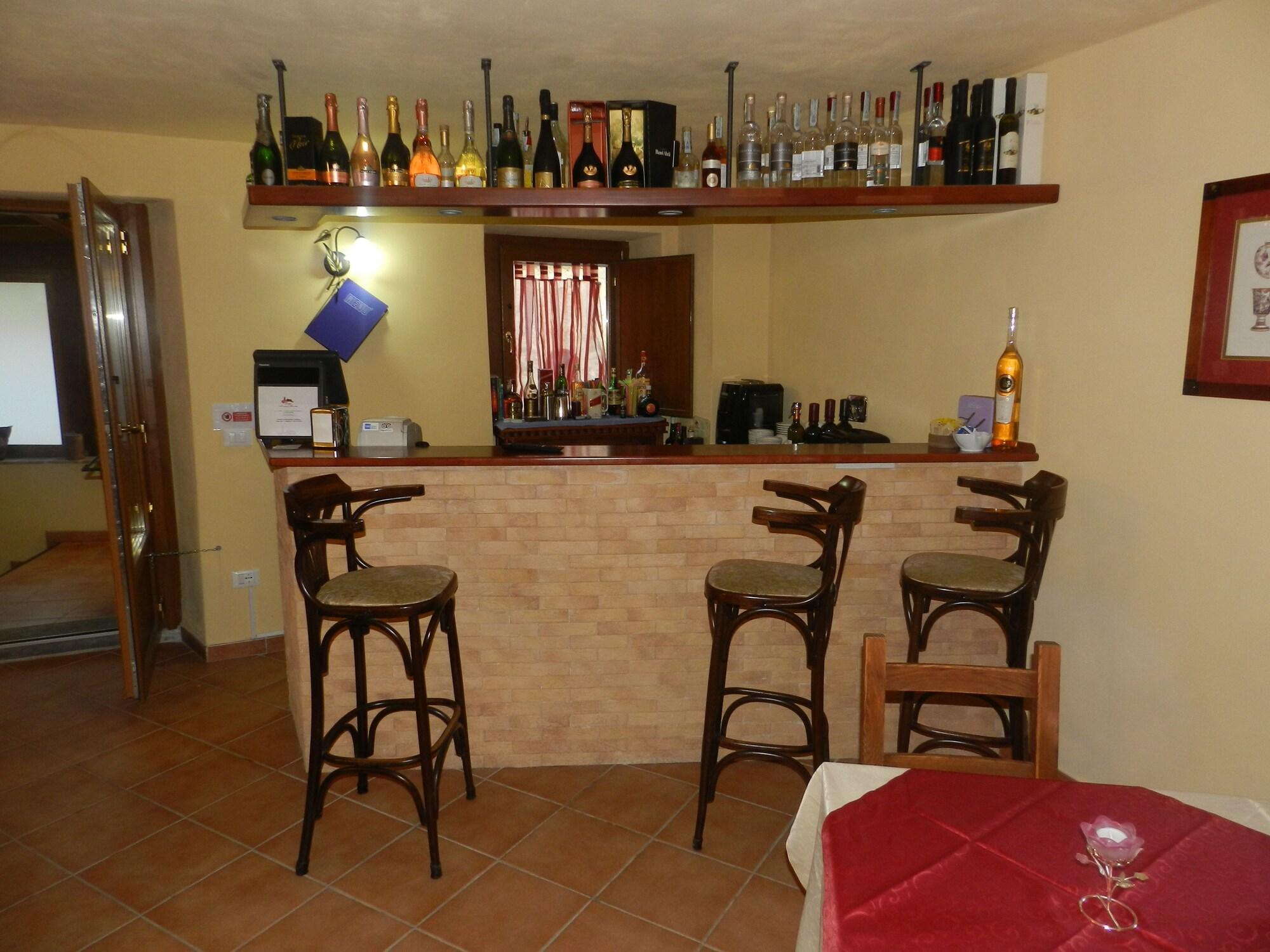 Bar/Salón Villa RosaMaria