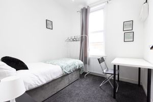 Renta temporal - Leeds Retreat - 4BR House, Sleeps 10