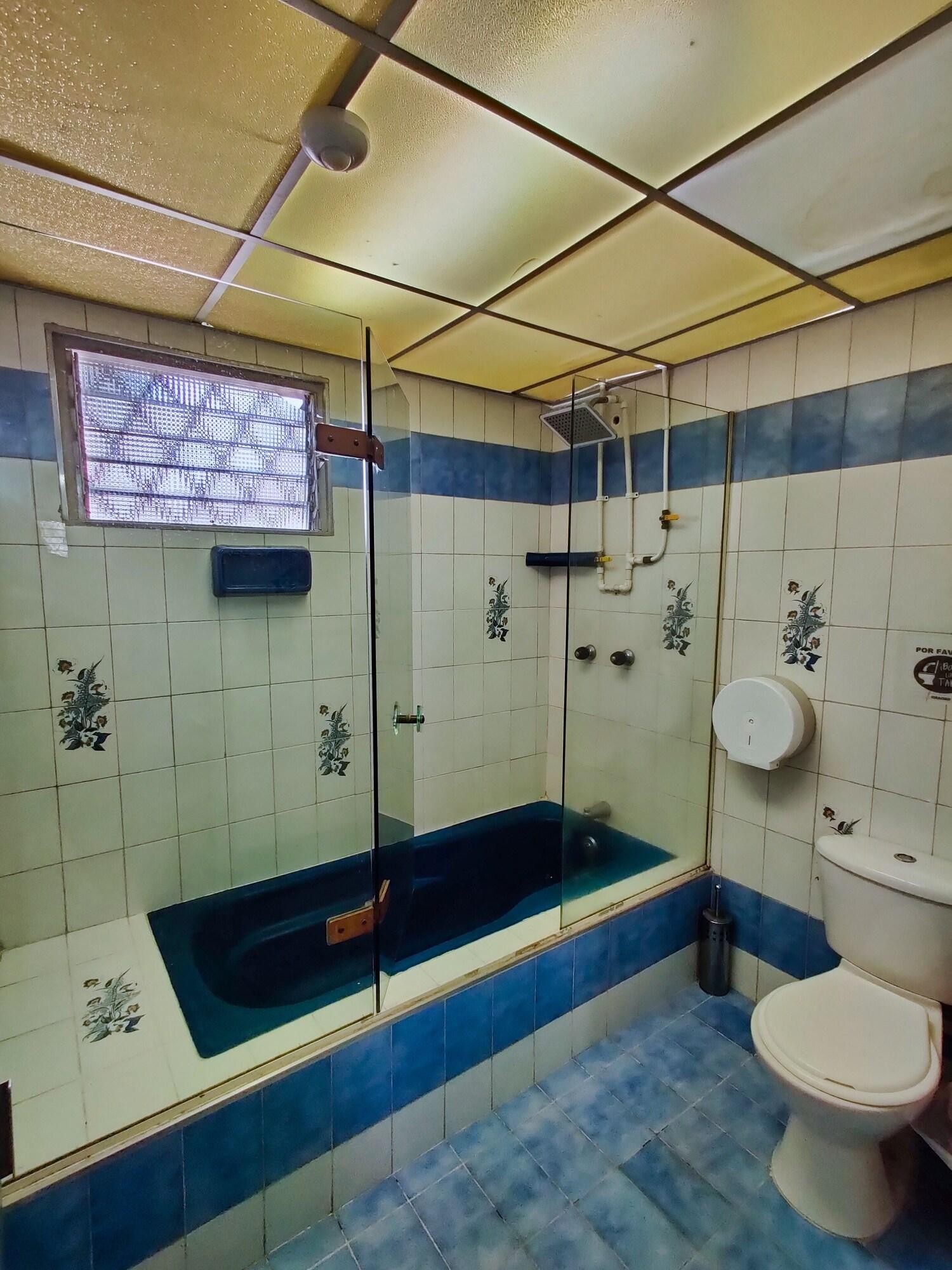 Equipamiento de Habitación Lady Mom Hostal