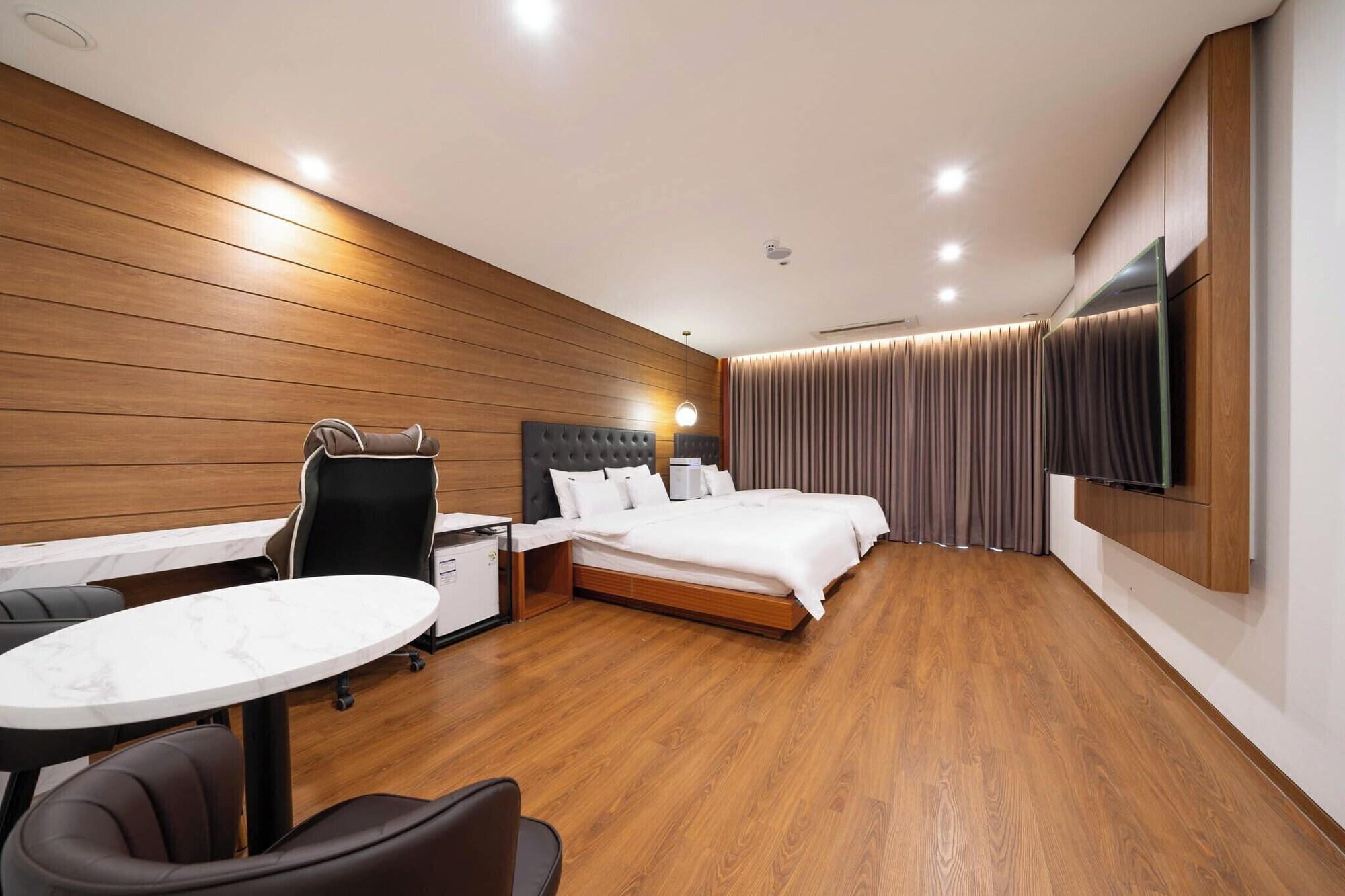 Habitación M Place Hotel Guwol-dong