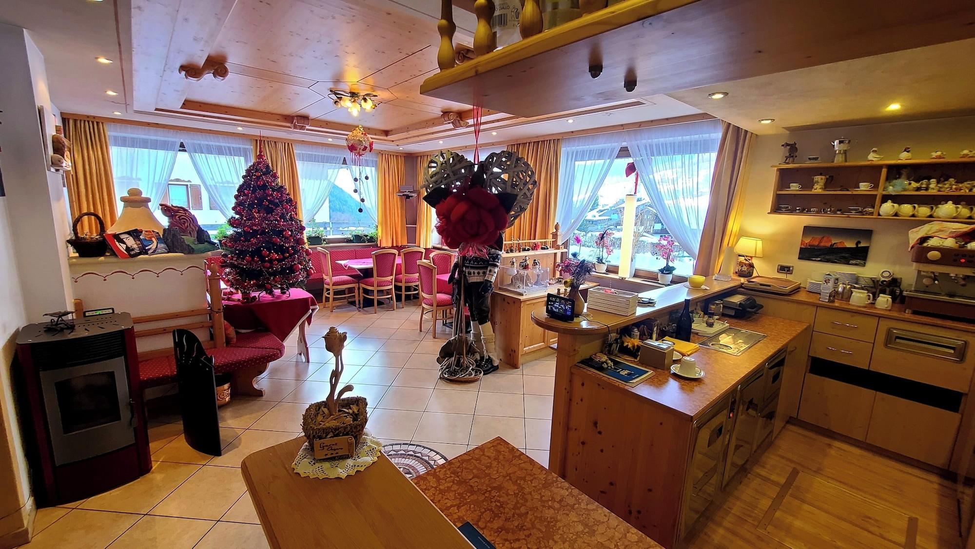 Bar/Salón Hotel Garnì Ongaro