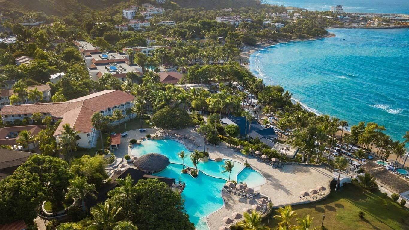 Vista Exterior Confresi Palm Beach & Spa