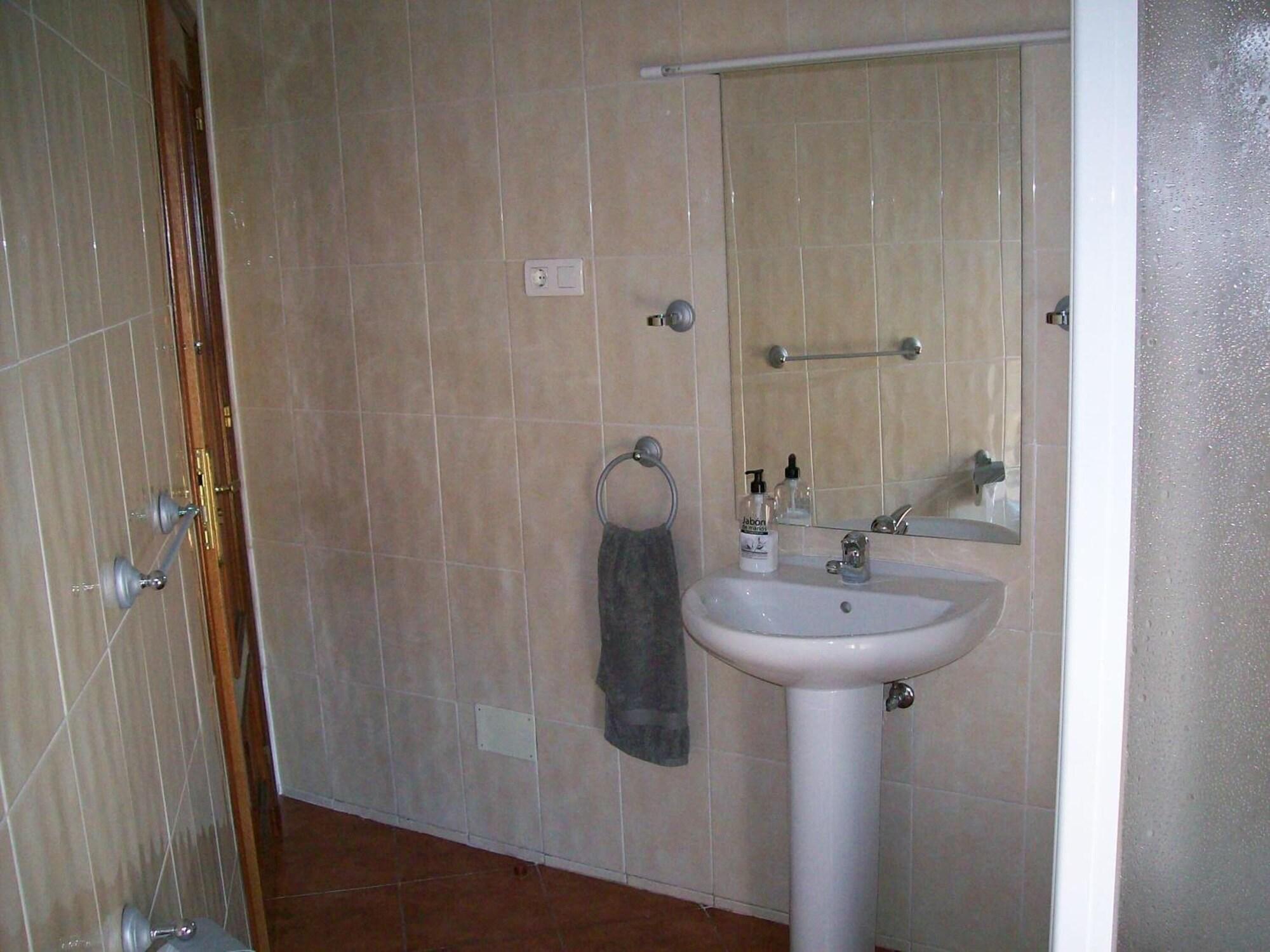 Equipamiento de Habitación Hostal Cerecedo