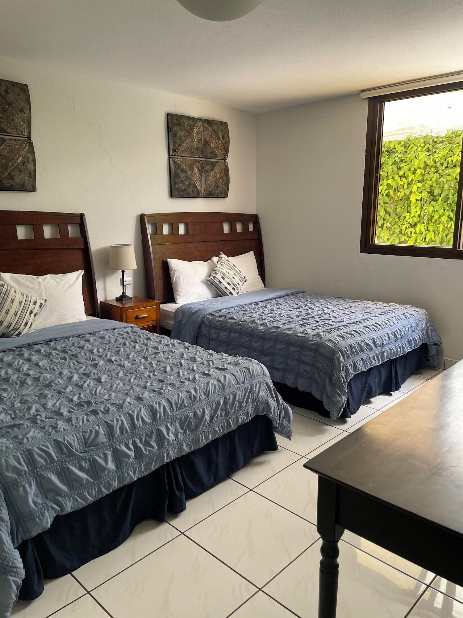Varios Villa Nola