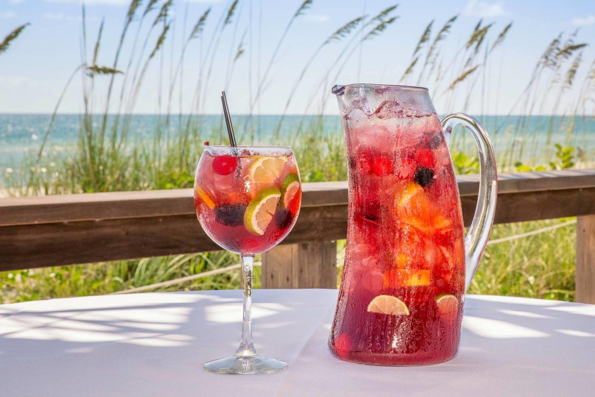 Playa Naples Beach Club, A Four Seasons Resort