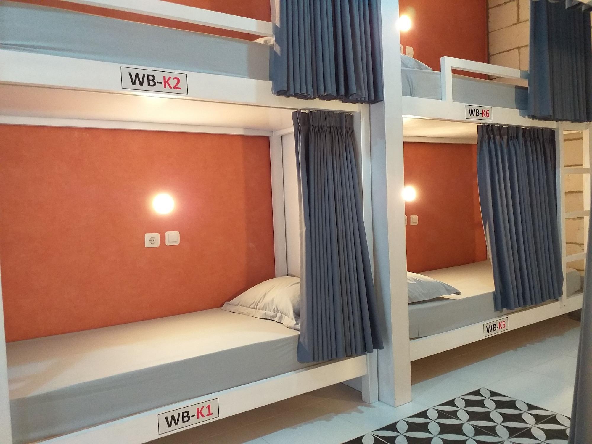 Varios Home Addicts Hostel