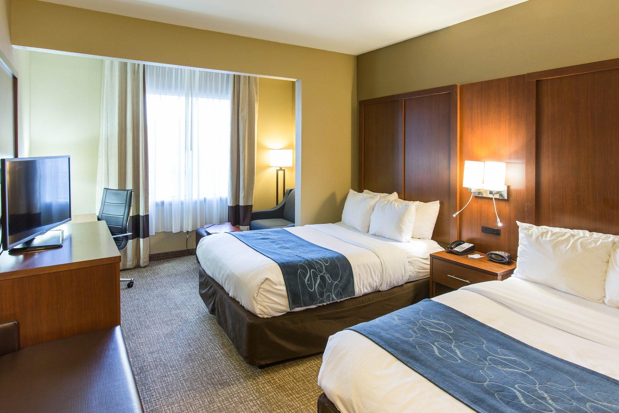 Vista Exterior Comfort Suites Idabel