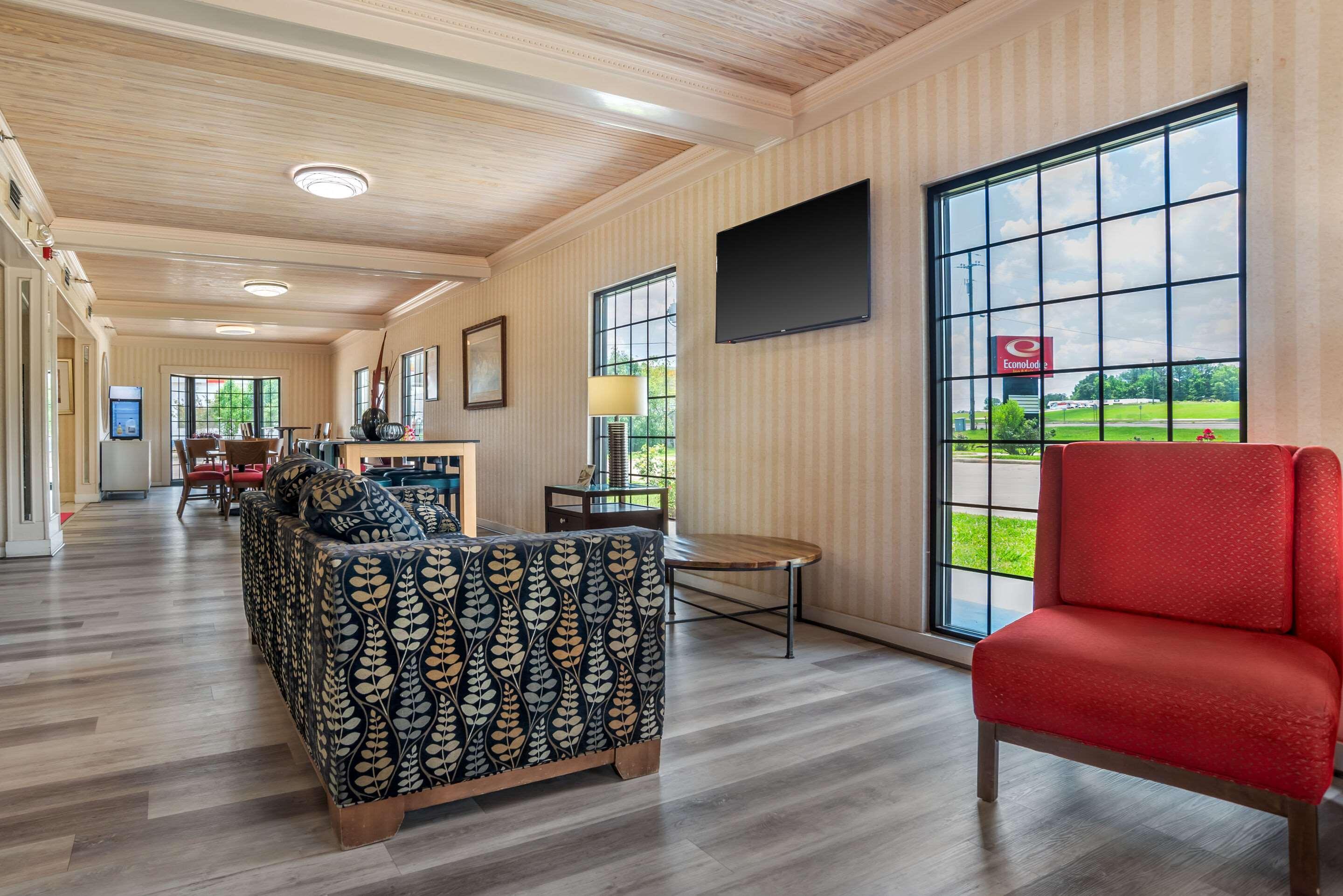 Vista do lobby Econo Lodge Inn & Suites Philadelphia MS