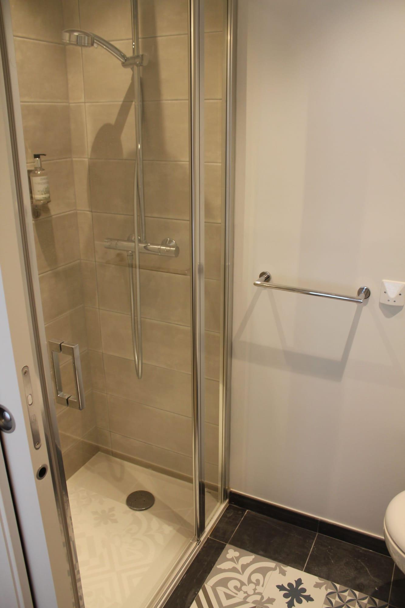 Equipamiento de Habitación Hôtel La Fontaine Caen Centre