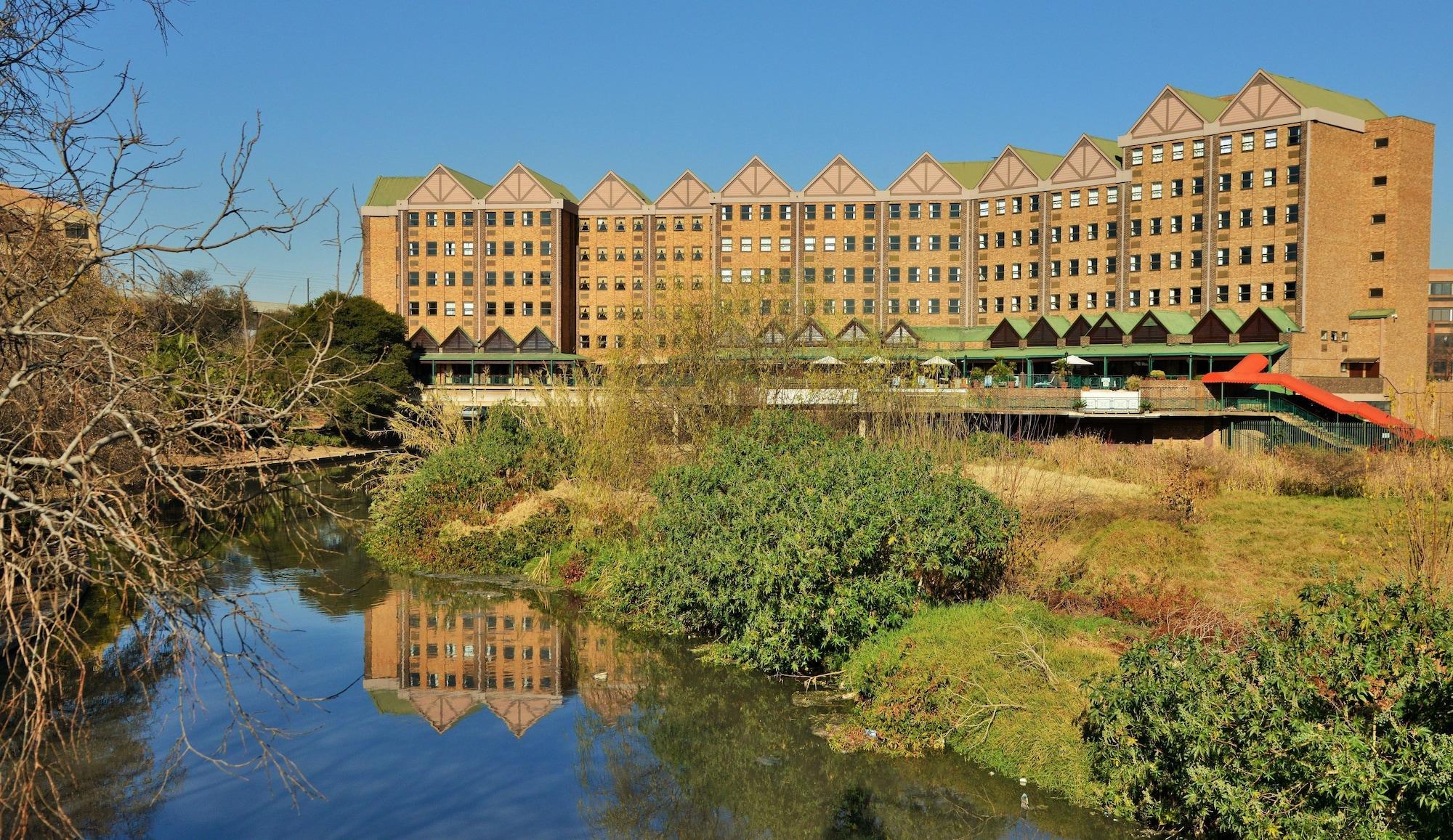 Vista Exterior The Centurion Hotel