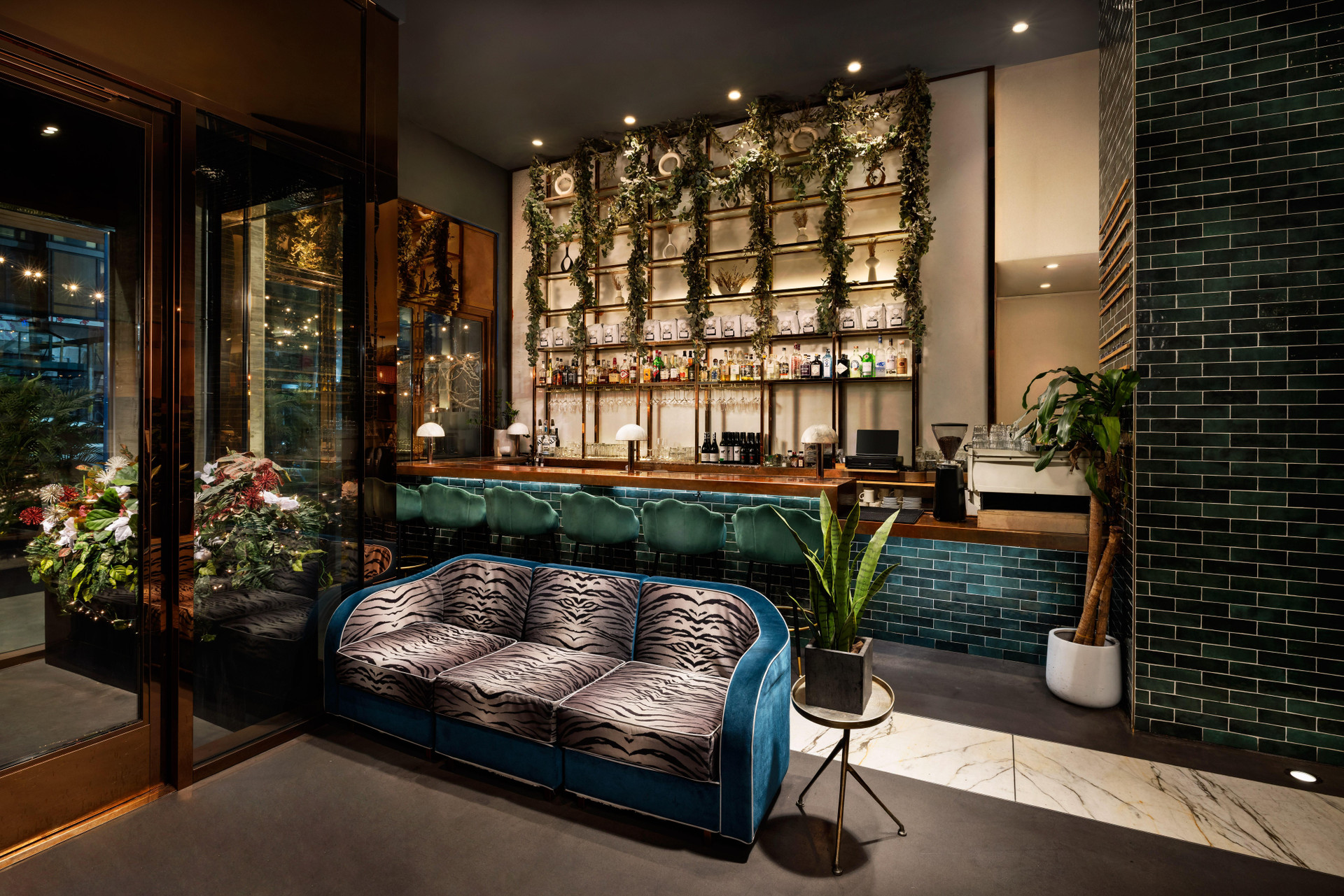 Bar/Salón Hotel Hendricks