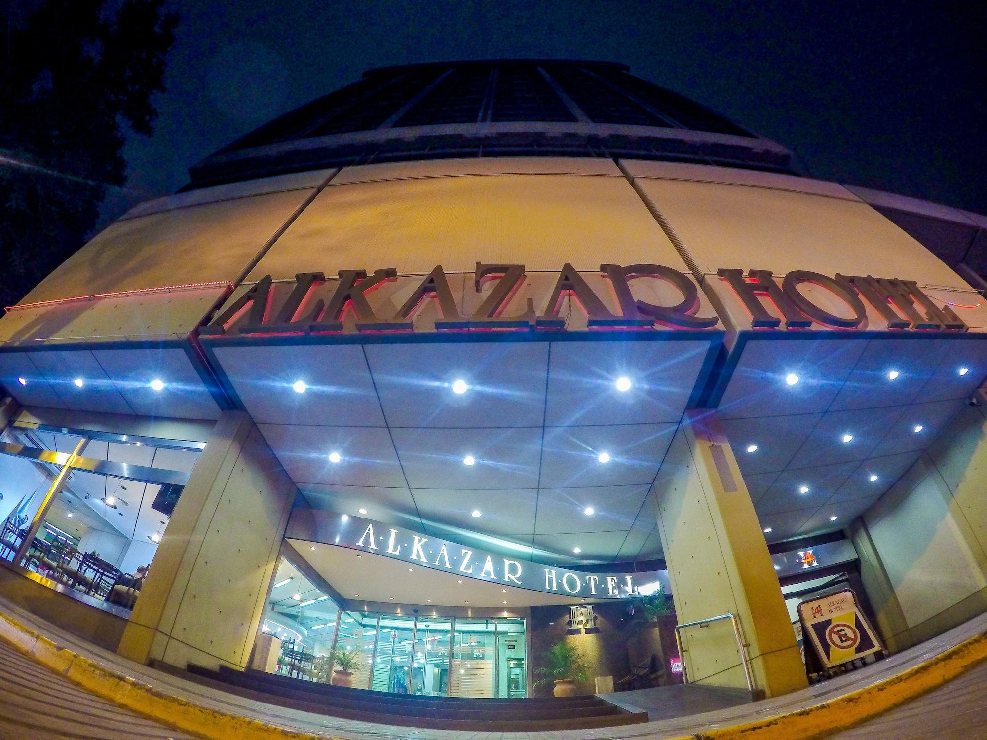 Vista Exterior Hotel Alkazar