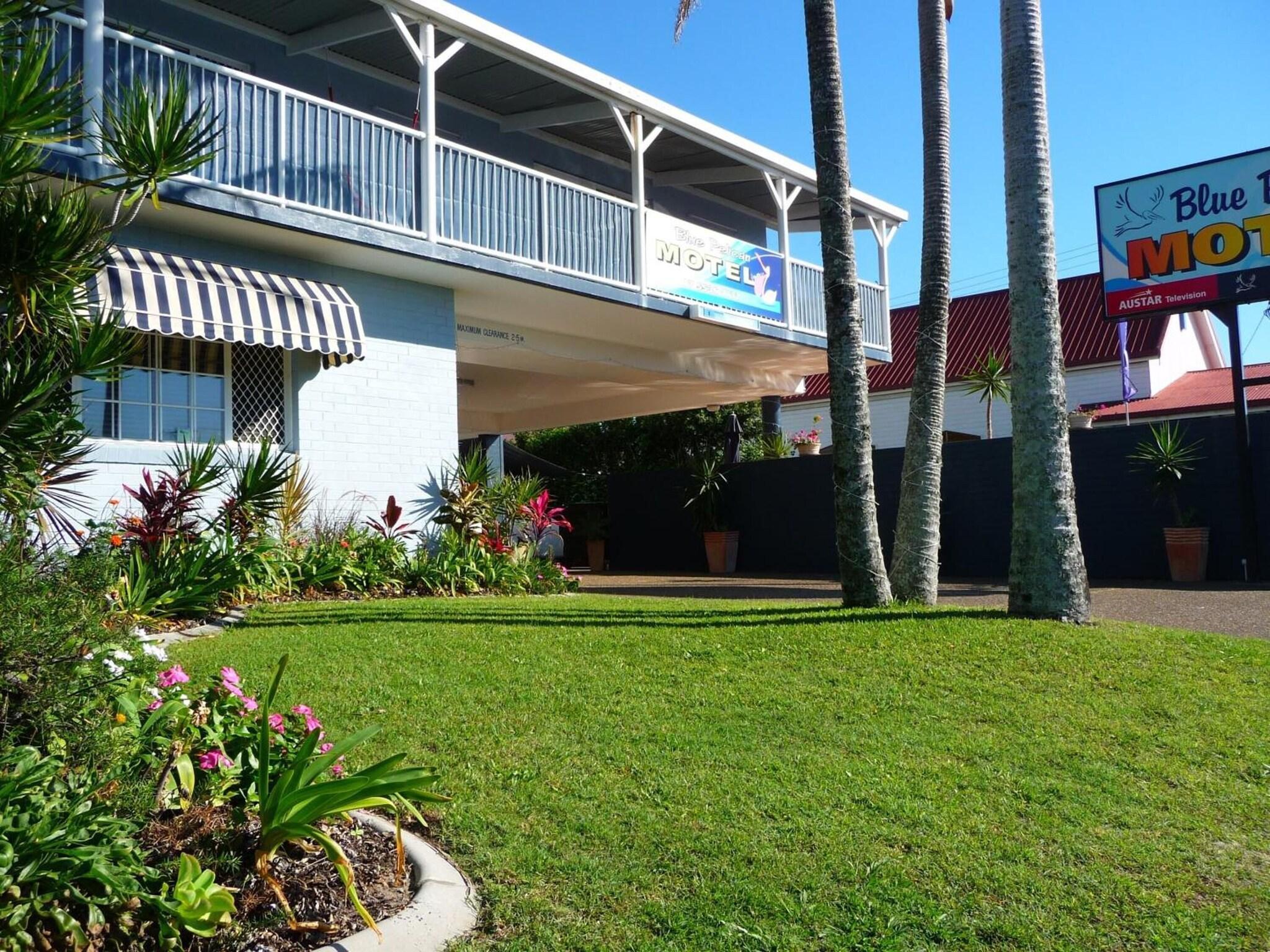 Vista Exterior Blue Pelican Motel