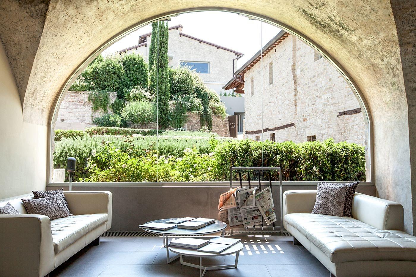 Vista Lobby Nun Assisi Relais Spa Museum