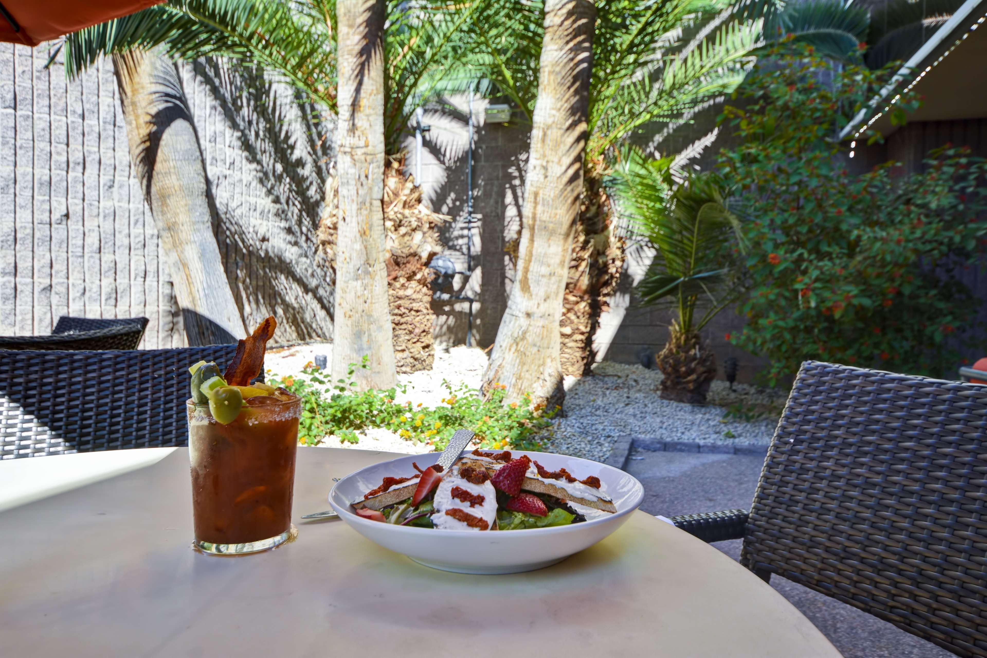 Restaurant DoubleTree by Hilton Phoenix North