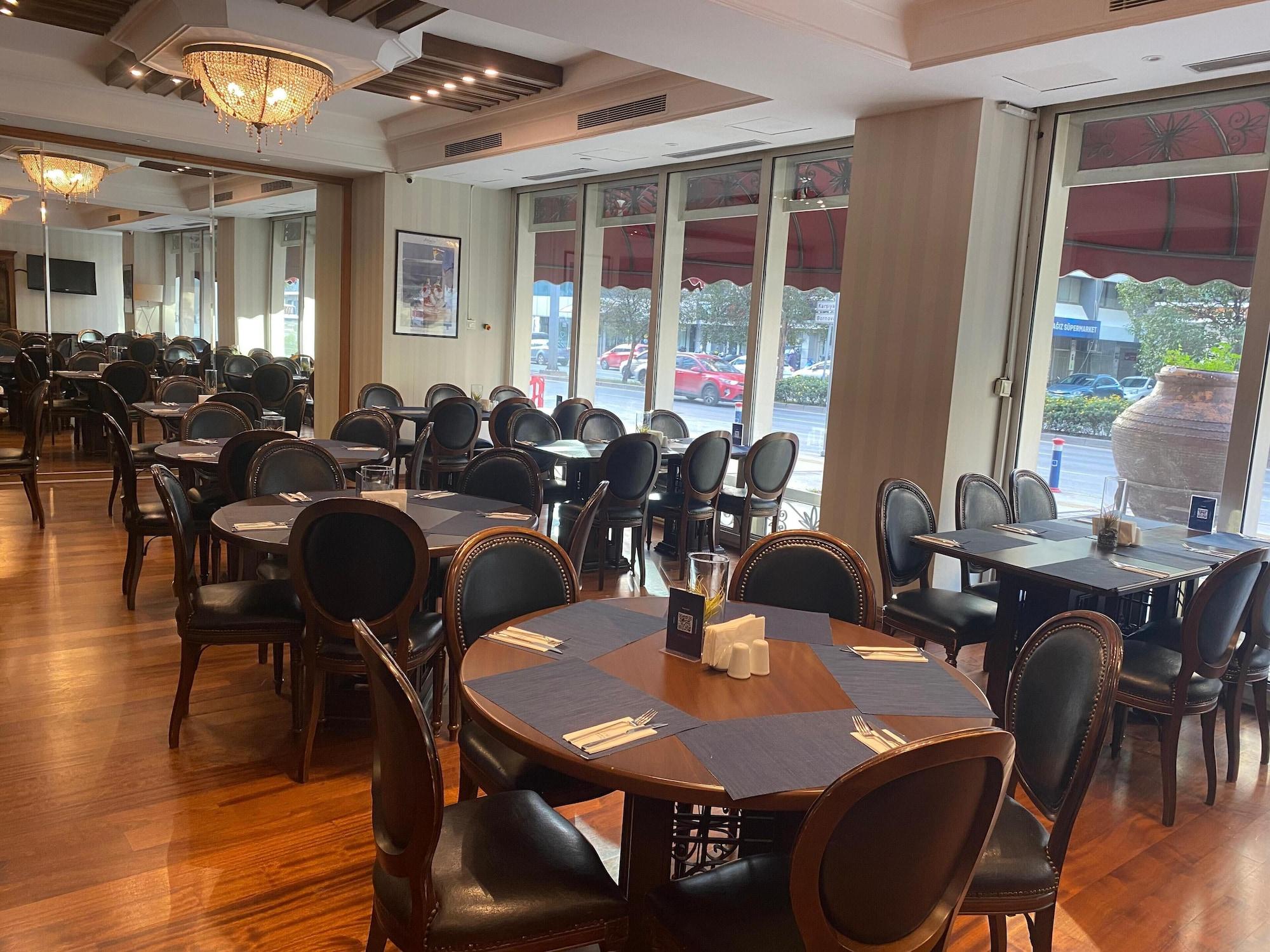 Bar/Salón Anemon Kent  İzmir Otel