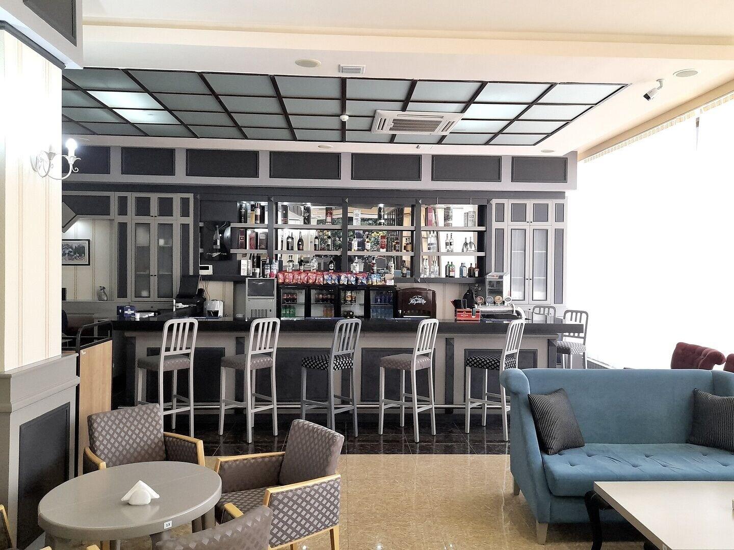 Bar/Salón Reikartz Sunkar Atyrau