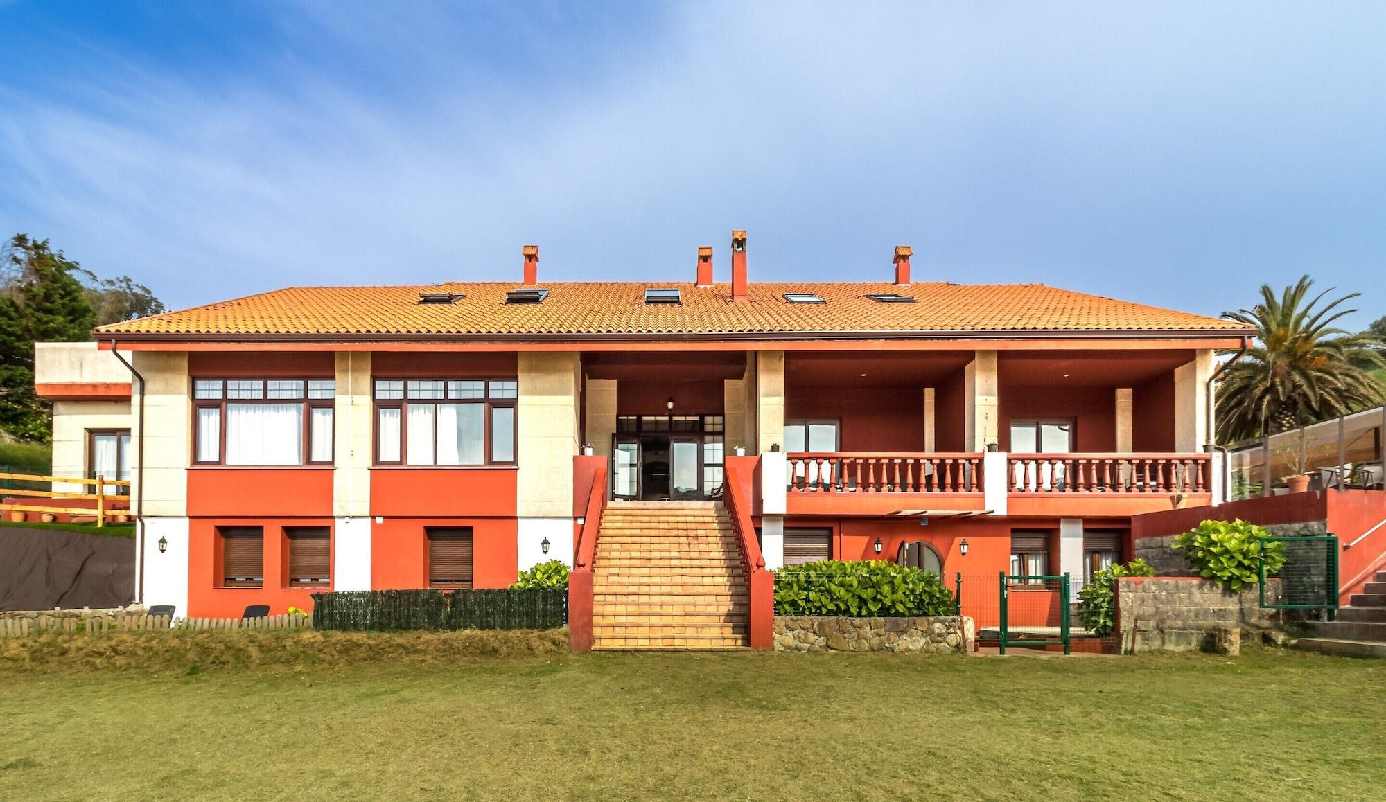 Vista Exterior Hotel Sanmar