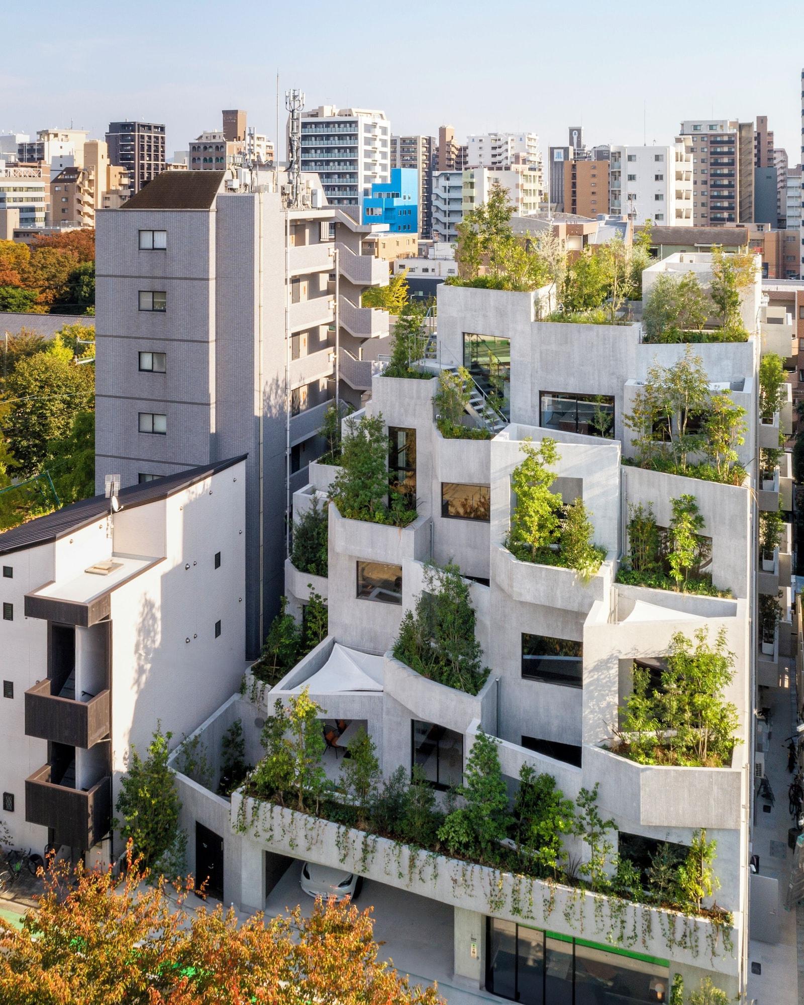 Varios NOT A HOTEL FUKUOKA