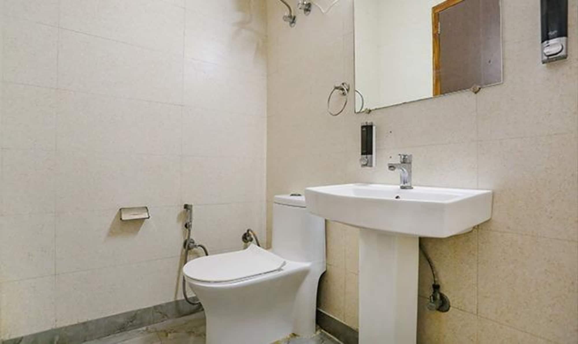 Equipamiento de Habitación Fabhotel F9 Peeragarhi
