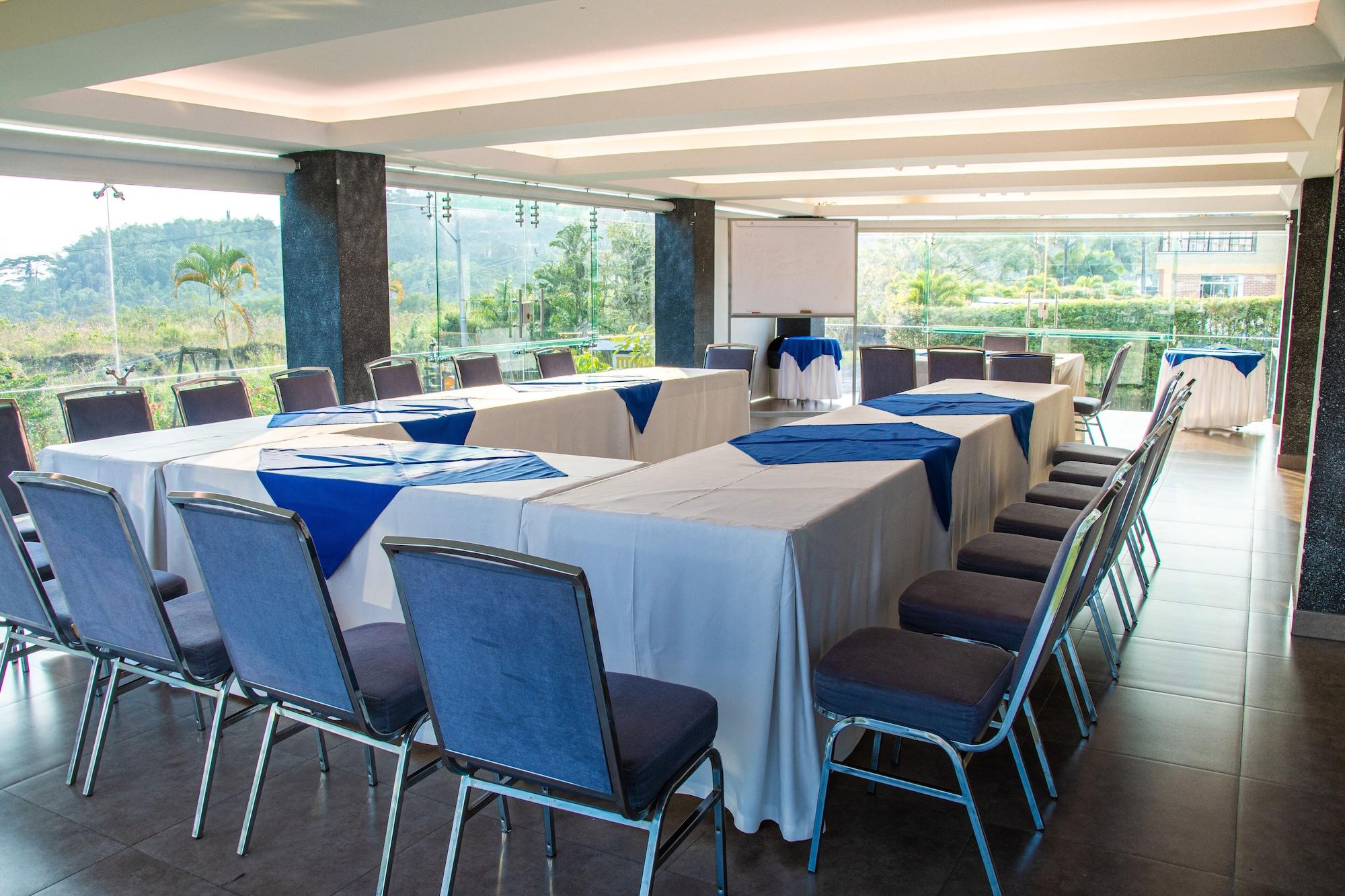 Sala de Reuniones HOTEL TANGARA