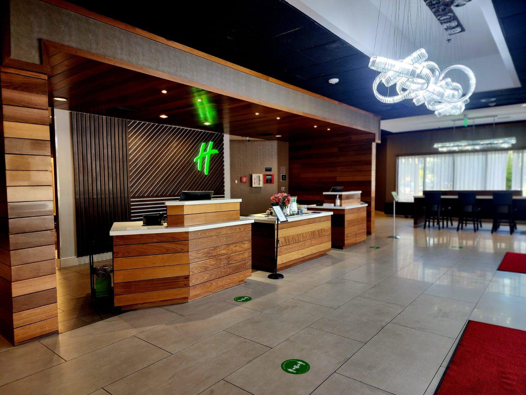 Vista Exterior Holiday Inn Milwaukee Brookfield by IHG