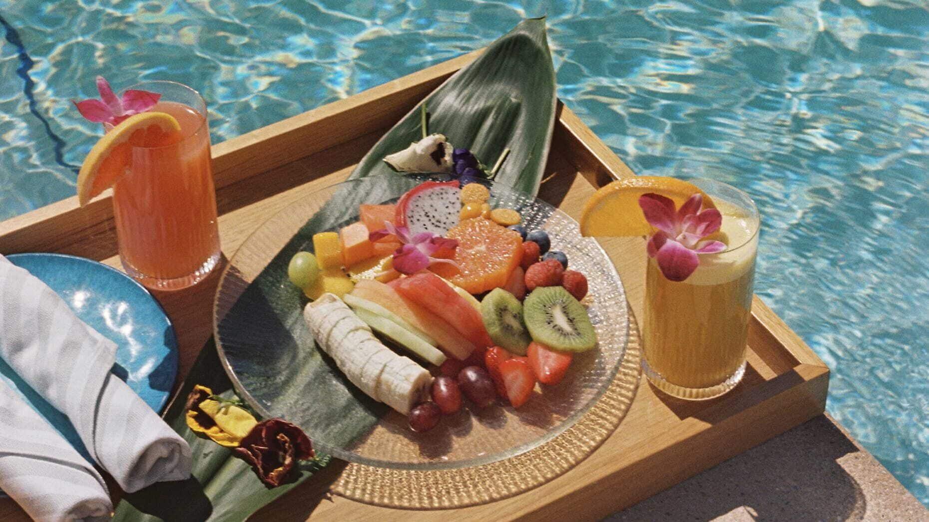 Restaurant Four Seasons 1br Suite