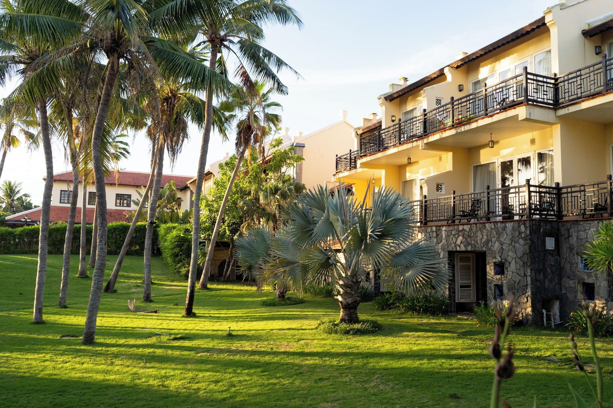 Vista Exterior Victoria Hoi An Beach Resort & Spa