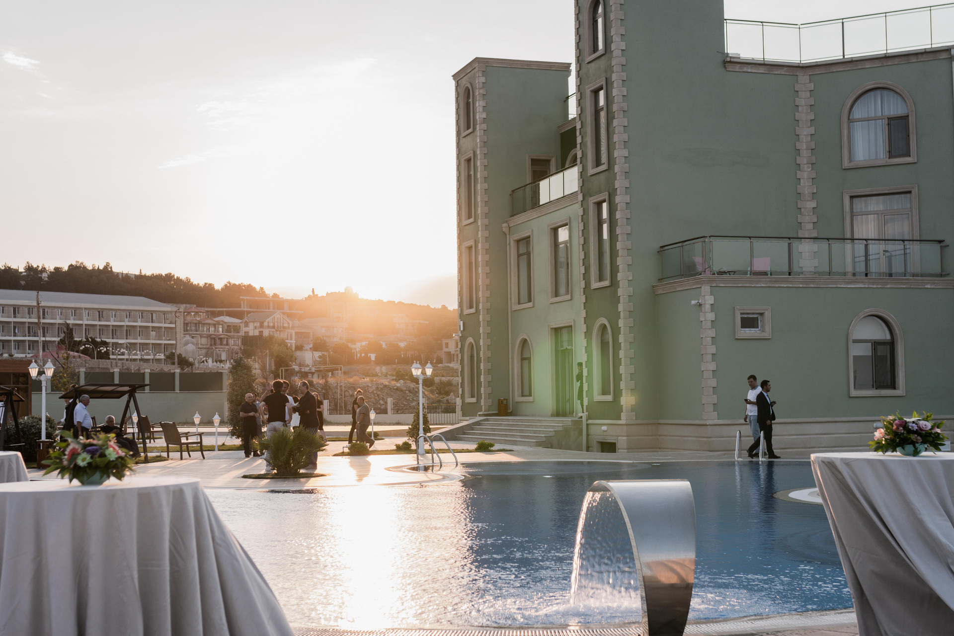 Vista Exterior Khazar Inji