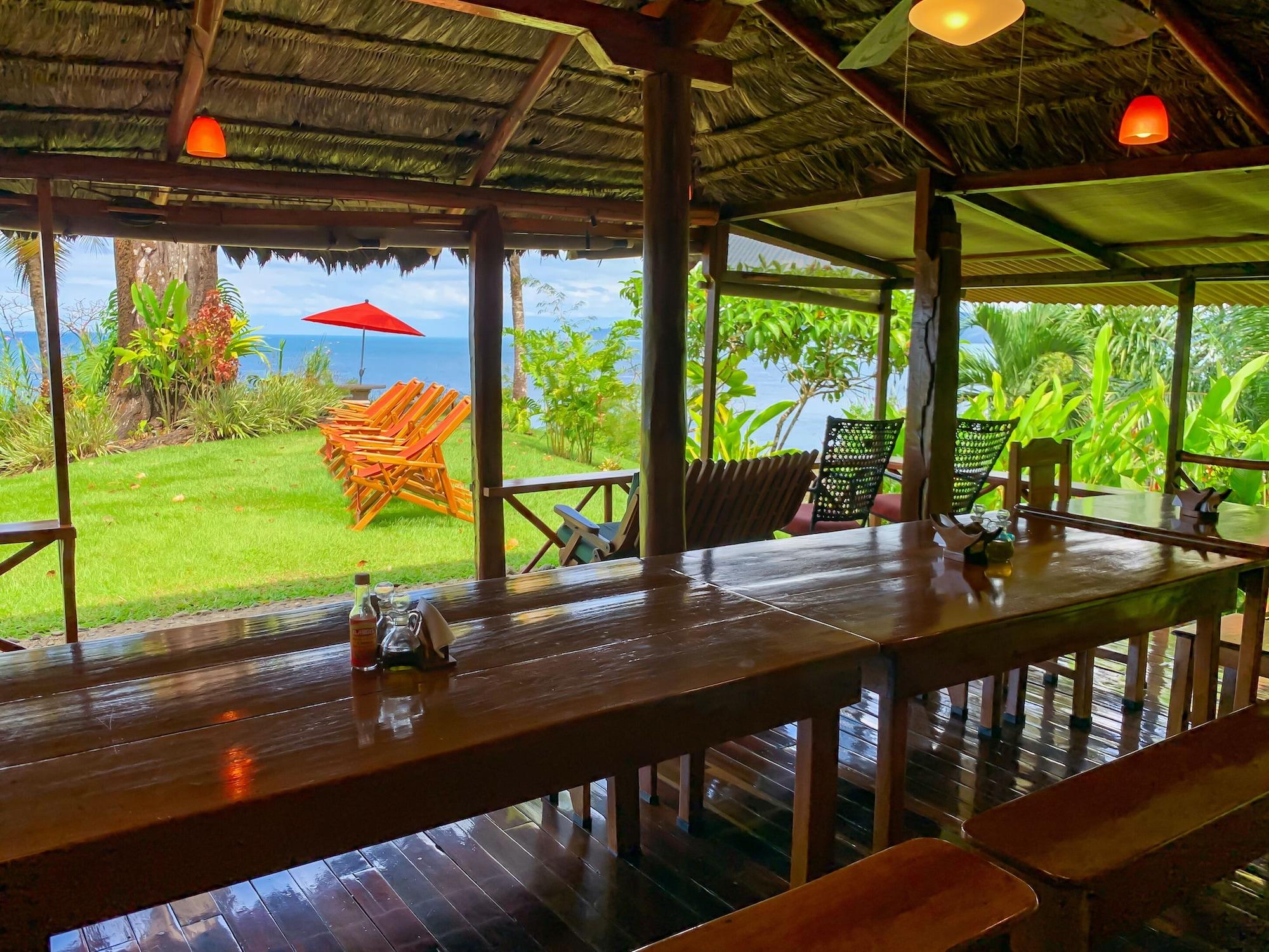 Bar/Salón Hotel Las Caletas Lodge