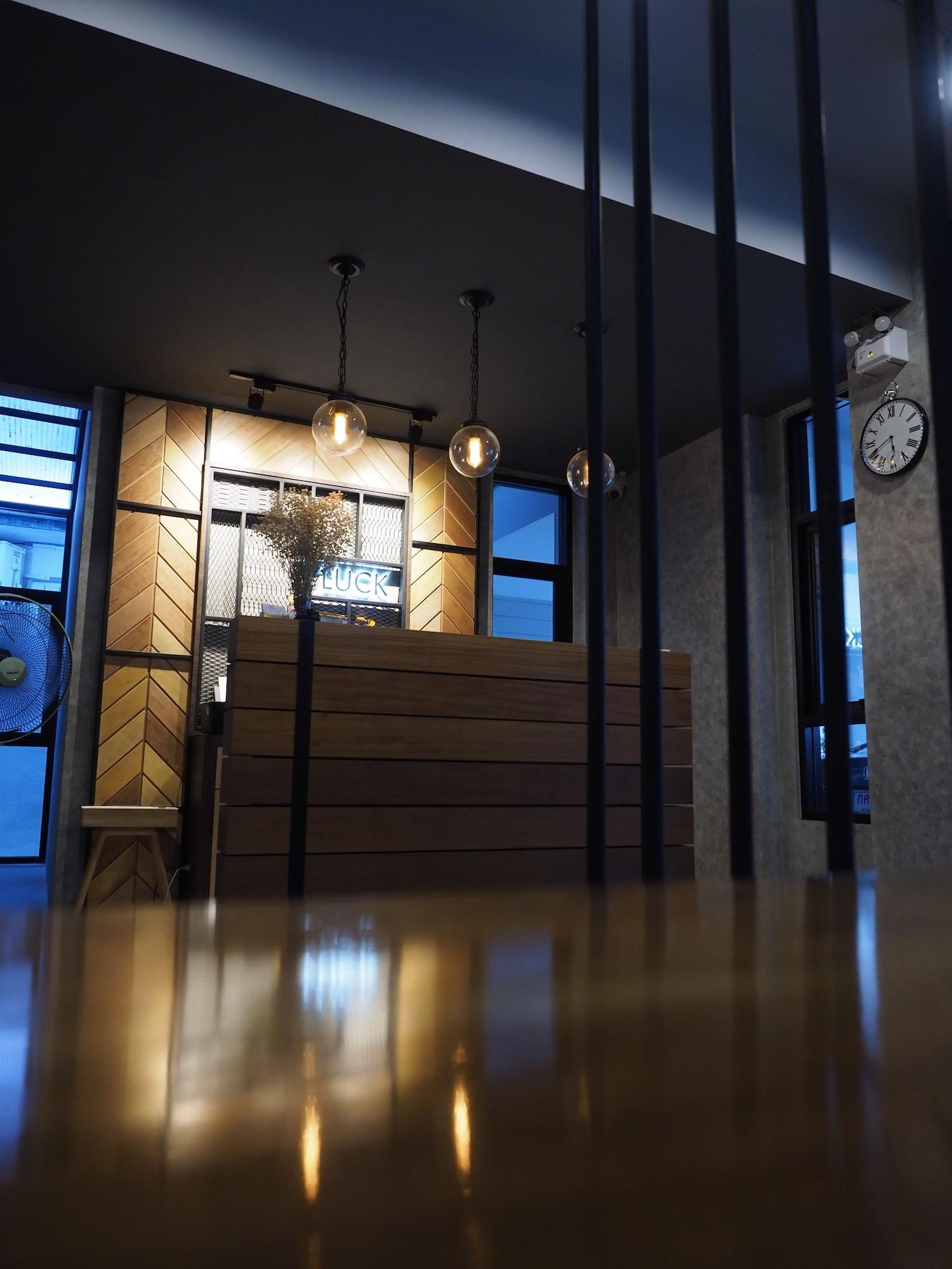 Vista Lobby Luck Esan Loft - Hostel