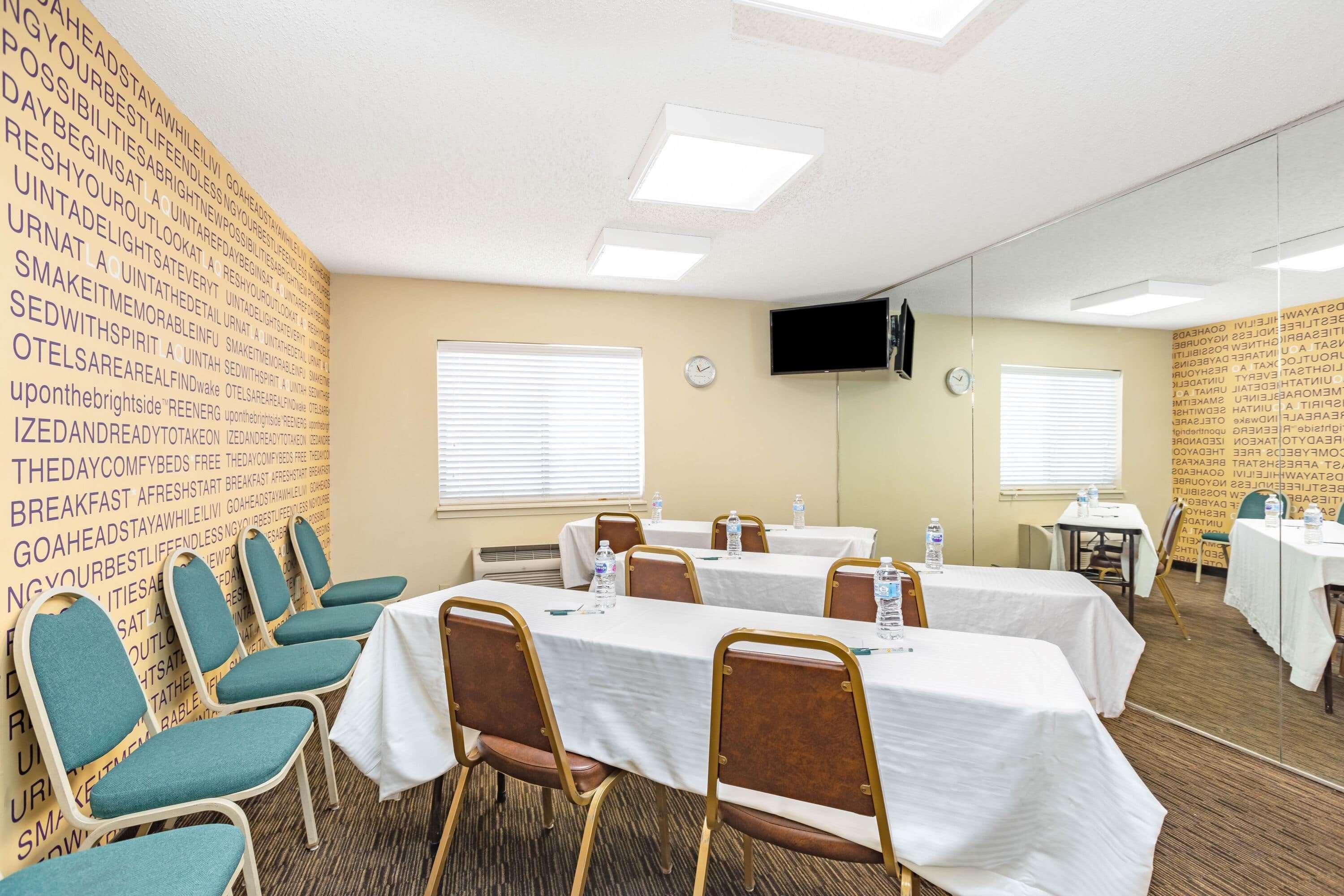Sala de Reuniones La Quinta Inn & Suites by Wyndham El Paso East