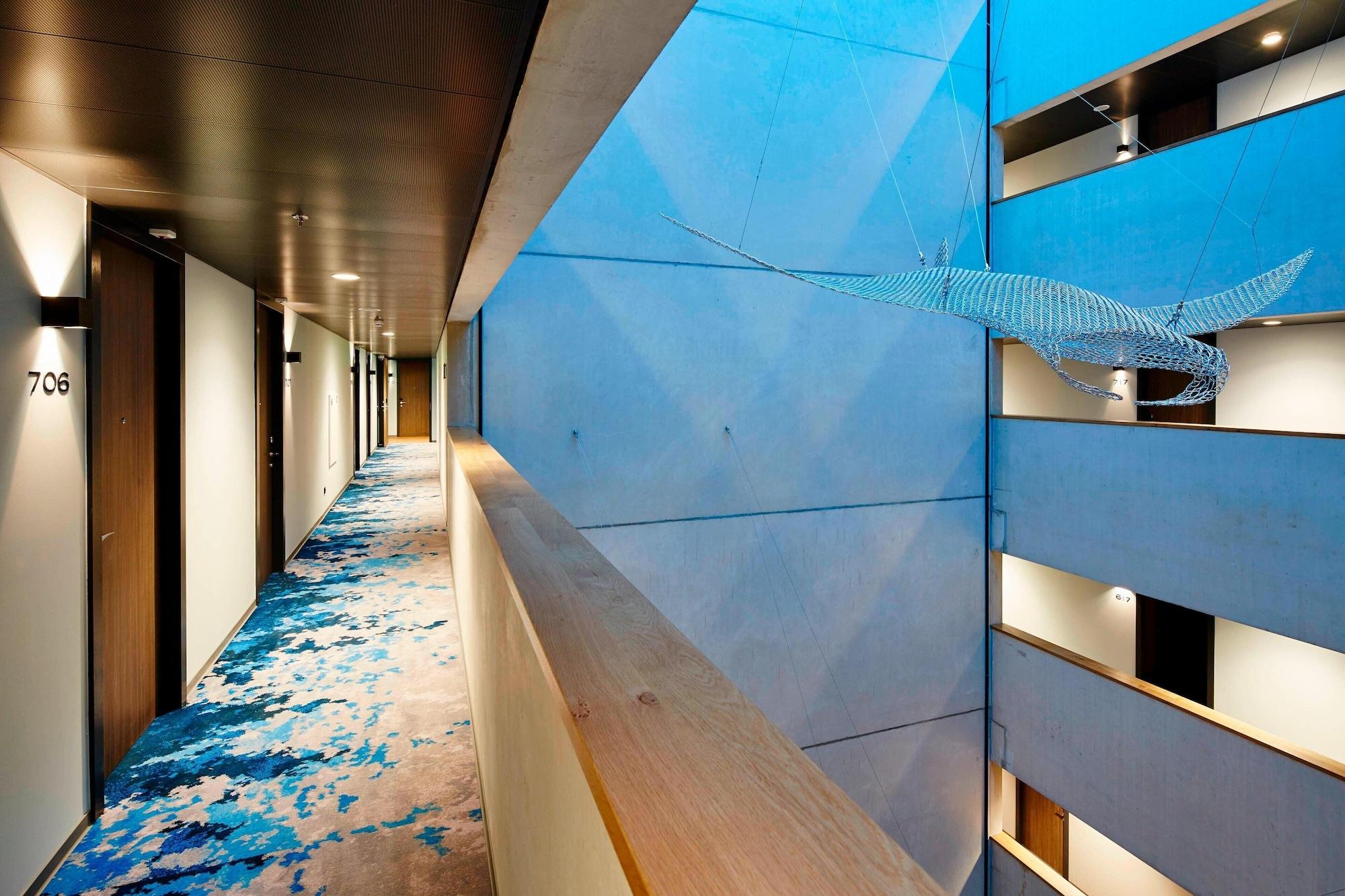 Vista Lobby Residence Inn by Marriott Amsterdam Houthavens
