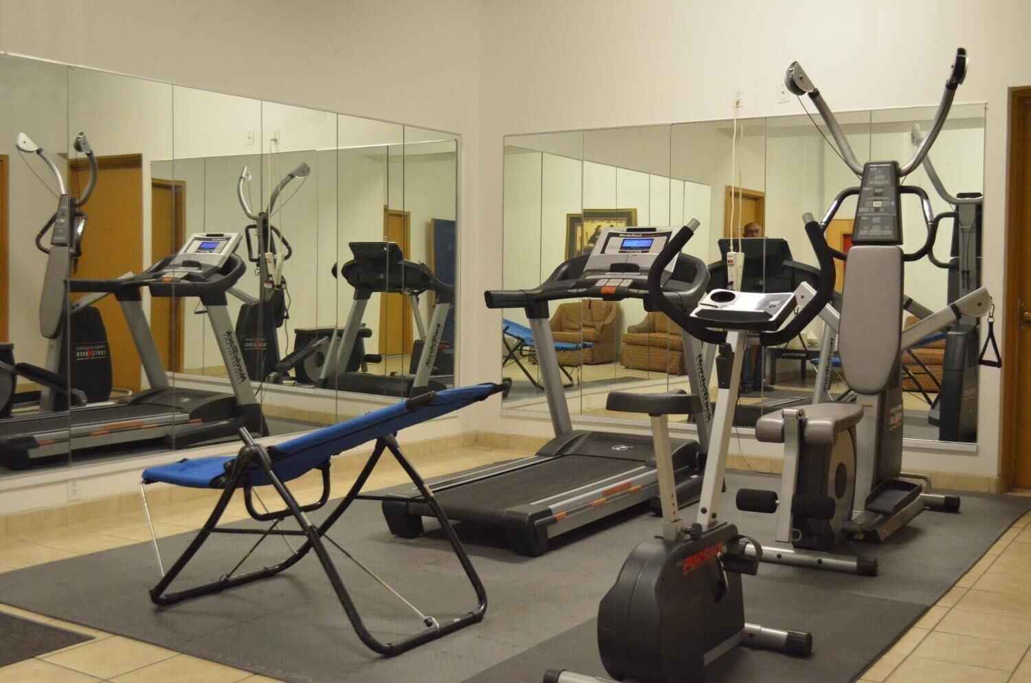 Gimnasio Knights Inn Quincy