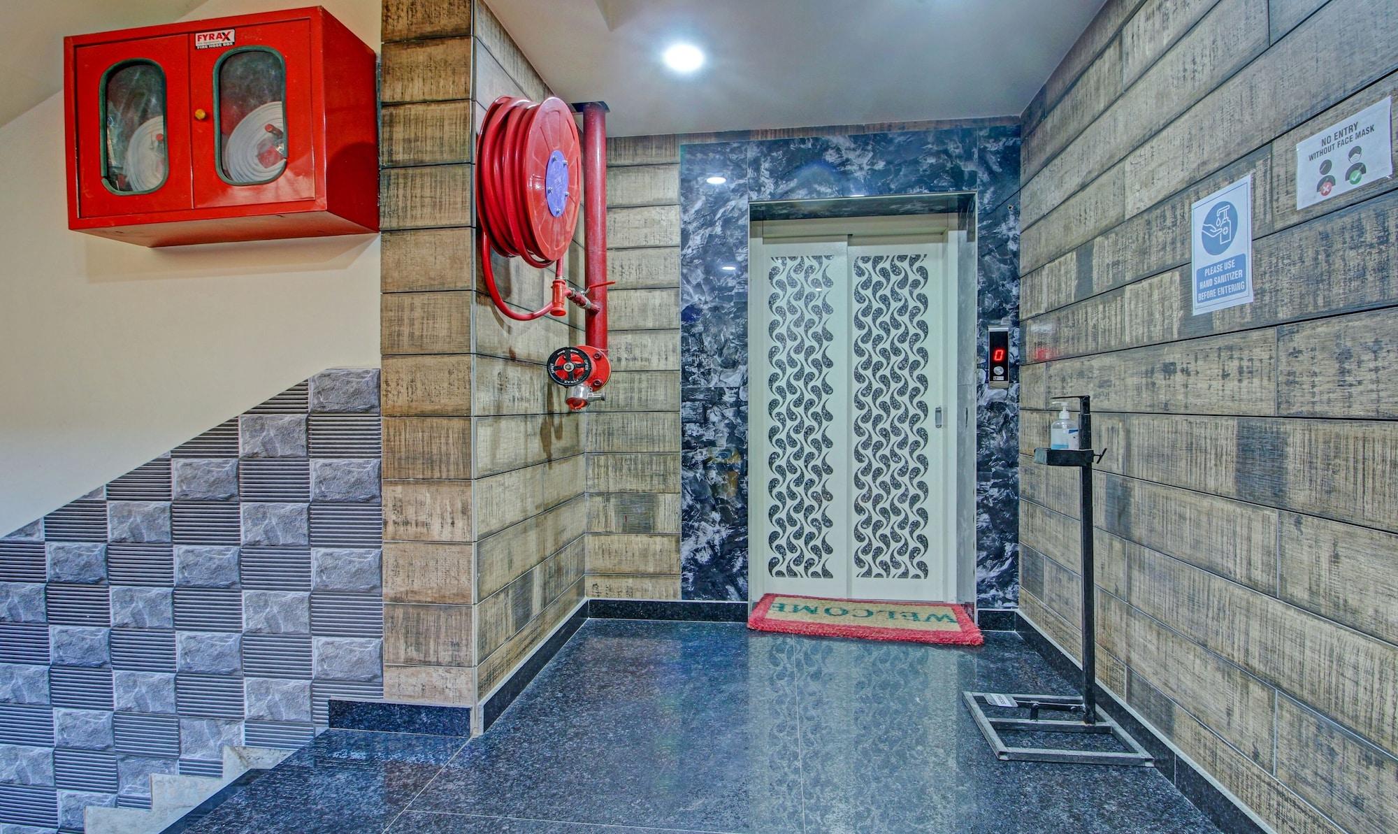 Vista Lobby Treebo Golden Heights