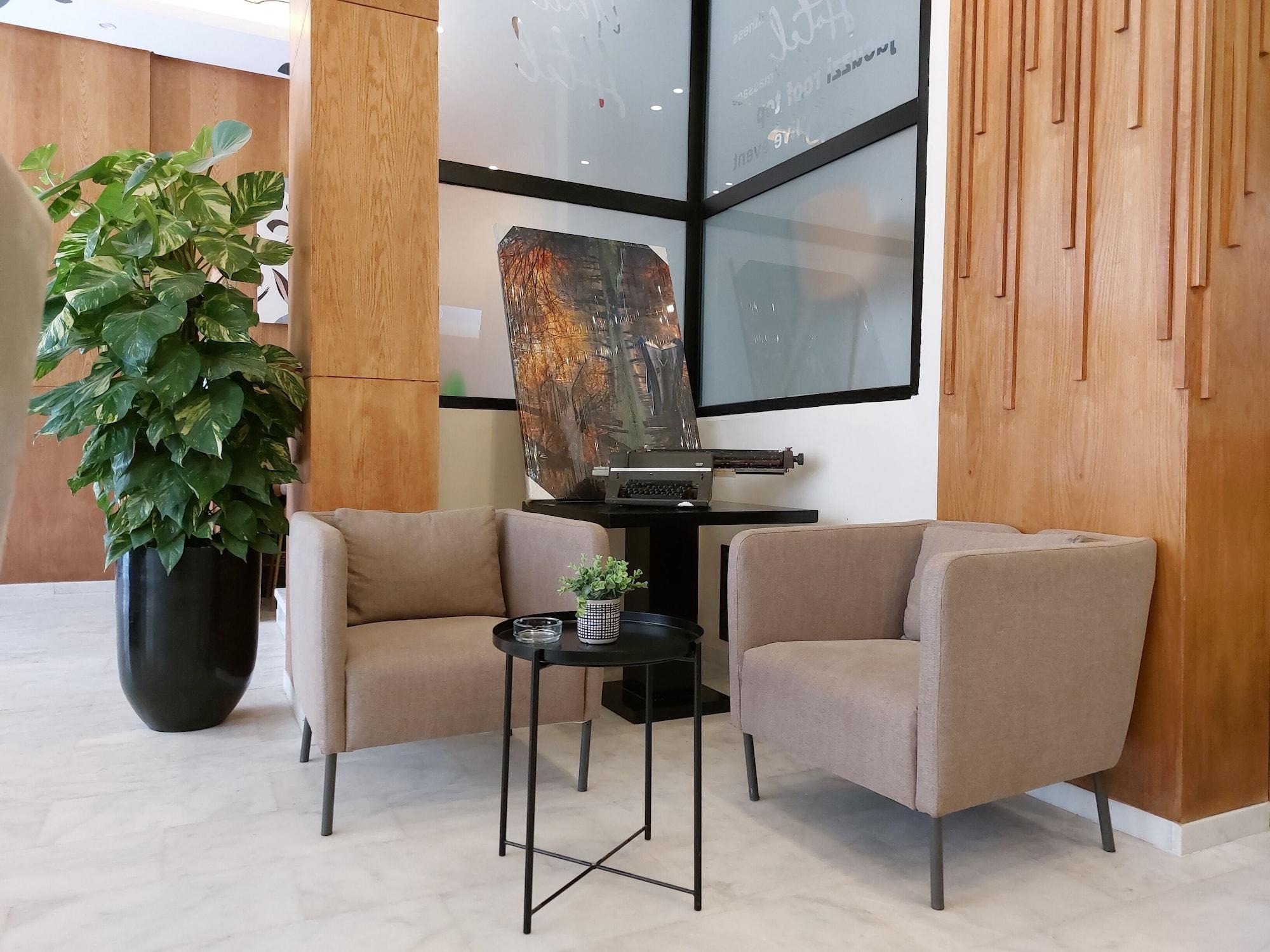 Vista Lobby Unico Hotel