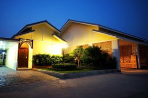 Alojamiento - Roses Hua Hin Hotel