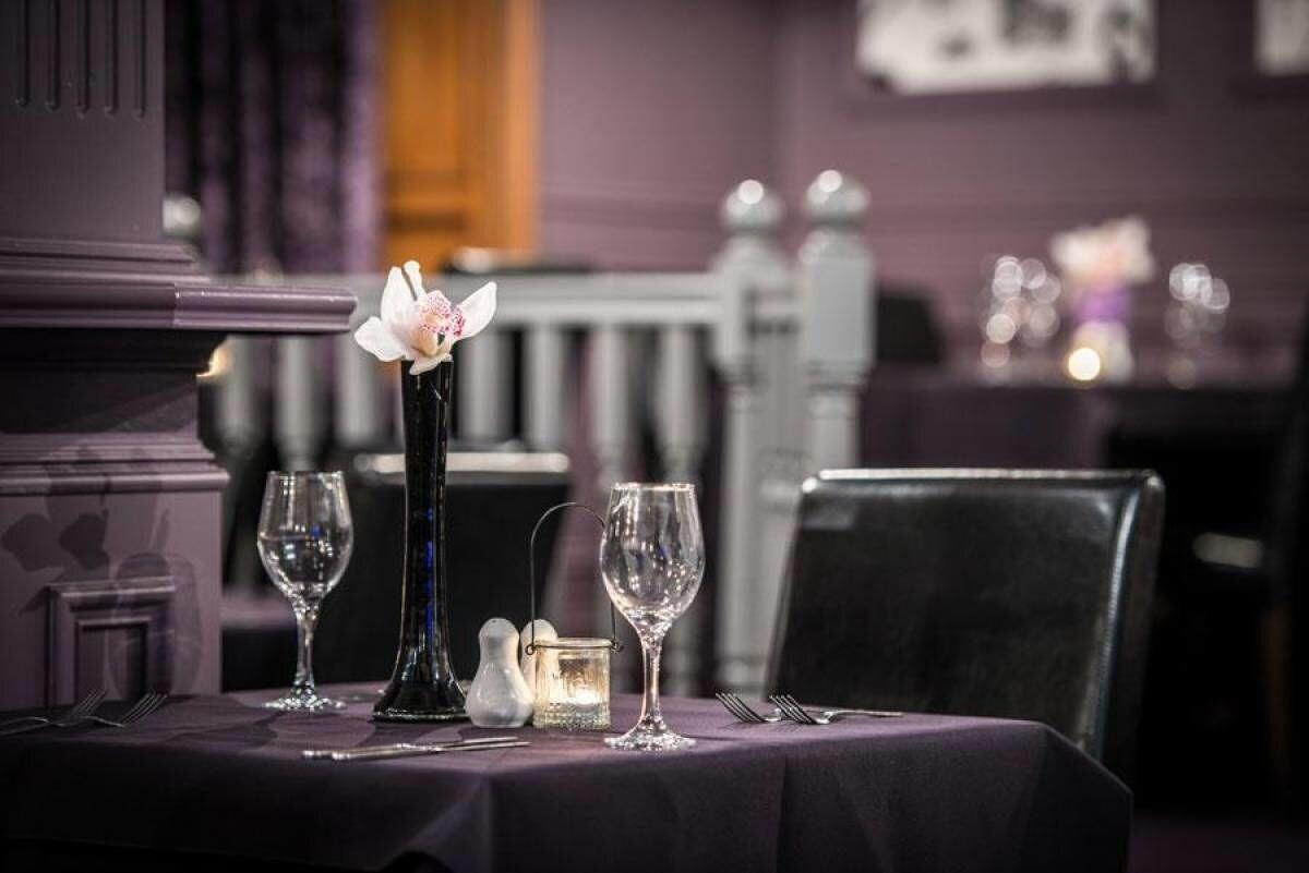 Restaurant Number 44 Hotel & Bar