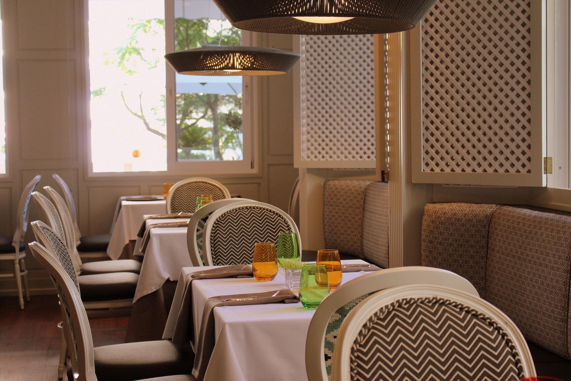 Restaurant Aparthotel Monarque Sultán