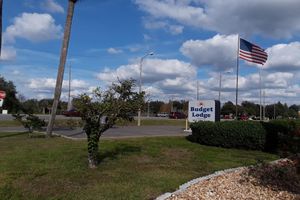 Alojamiento - Budget Lodge of Mount Dora