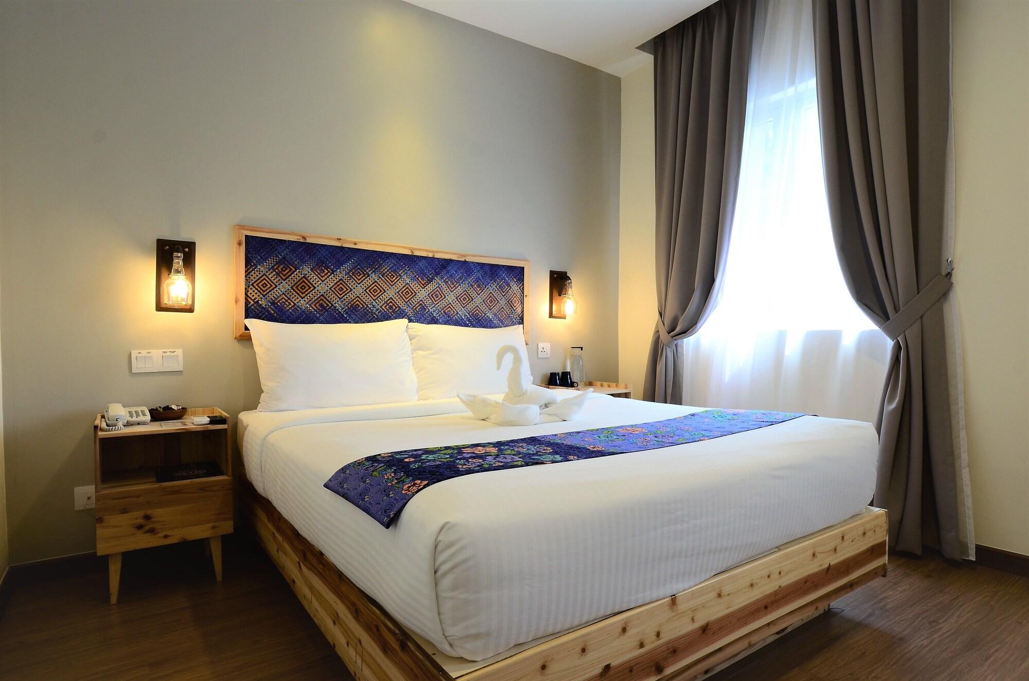Varios Artisan Eco Hotel