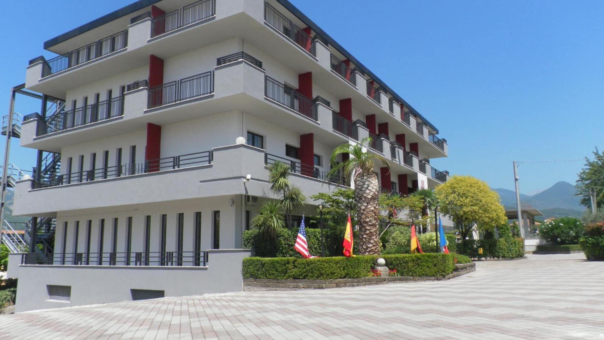 Varios Hotel Sant'Elia