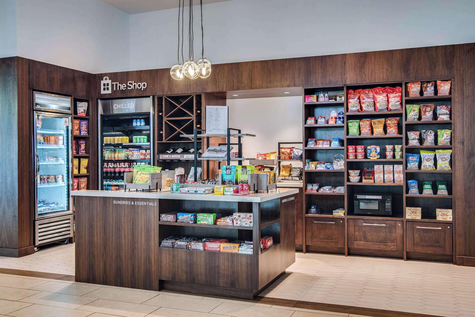 Bar/Salón Hilton Garden Inn Alexandria Old Town National Harbor