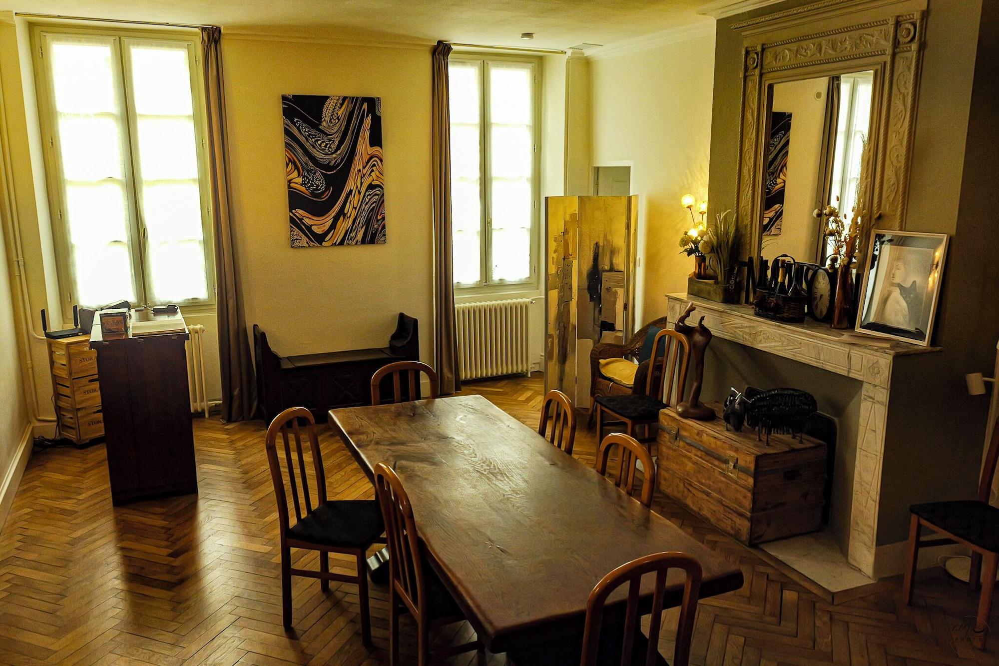 Vista Lobby La Maison Duffour